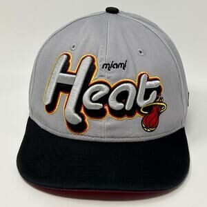 Miami Heat Hat Baseball Cap NBA Basketball New Era 9Fifty 6 Panel Snapback Gray